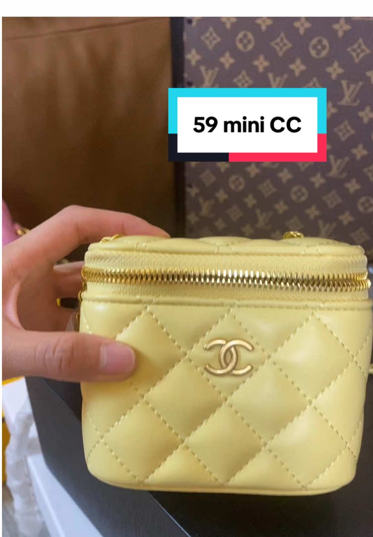 Bio to see W A to get #bags #OOTD #fashion #bagscollection 