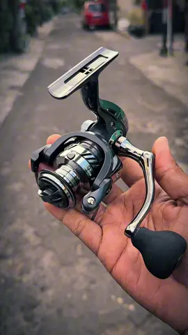 Reel pancing spool metal dari Pasifik DA series. Ada banyak warna. #mancing #reelpancing #reelkuatmurah #reelpasifikdaseries #reelpancingpasifik #reelspoolmetal 