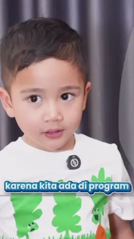 Rayanza dan sus buka mistery box #rayanzamalikahmad #raffiahmad #nagitaslavina #raffinagita1717 #fyp 