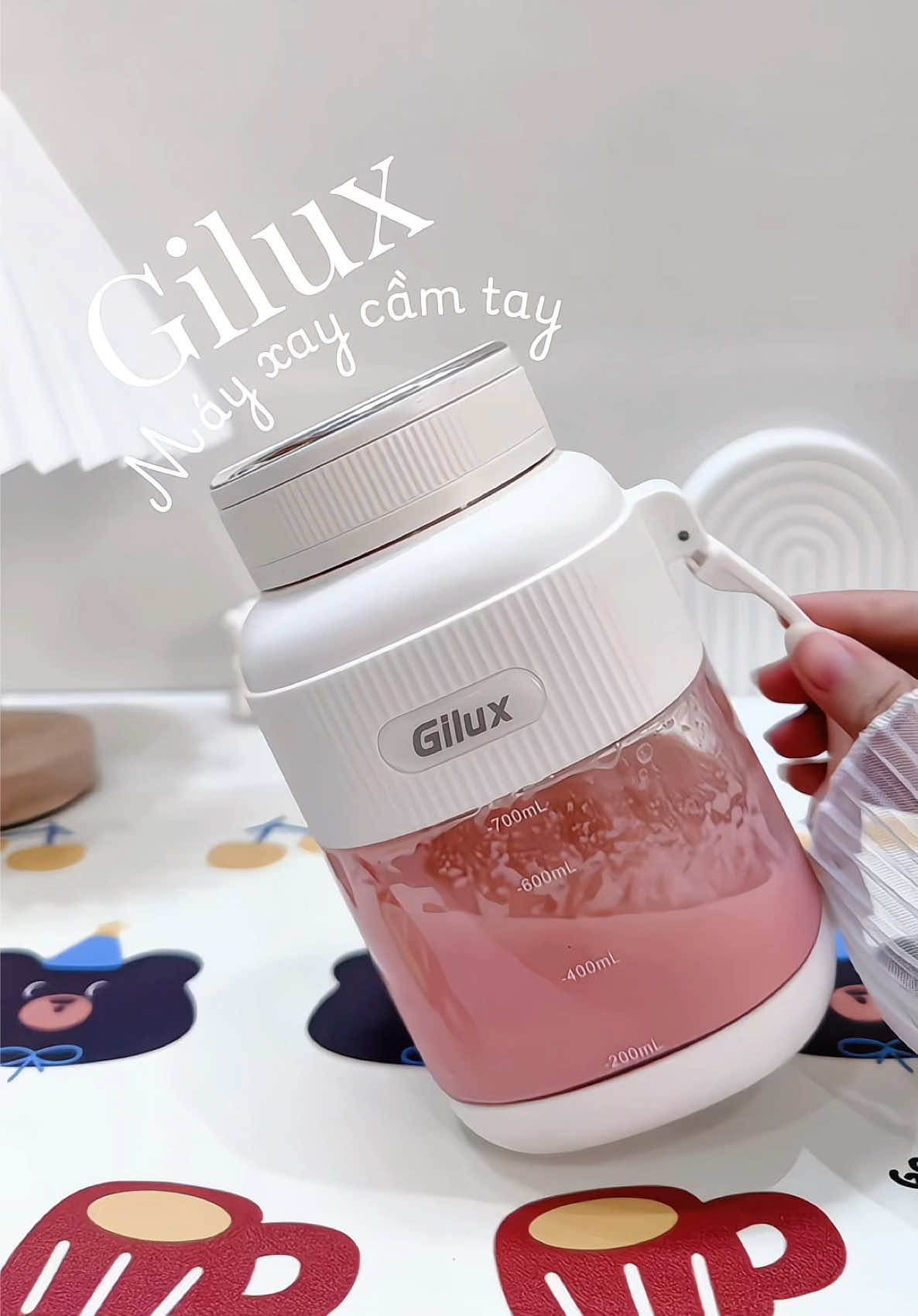 Có ngay 1 ly sinh tố ngon bổ dưỡng nhờ em máy xay cầm tay của Nhà Gilux tiện quá luôn.#xuhuong#mayxaycamtay #gilux #giadunggilux #mayxaysinhtocamtay #review #viral 