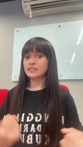 Hahaha@Nirina Zubir #fyp #filmhoror #nirinazubir #fyp 