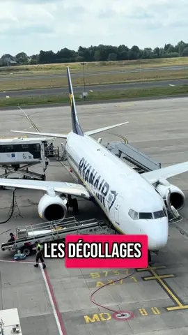 Tu connaissais cette terrasse cachée ? #charleroi #aeroport #ryanair #bruxelles #brussels 