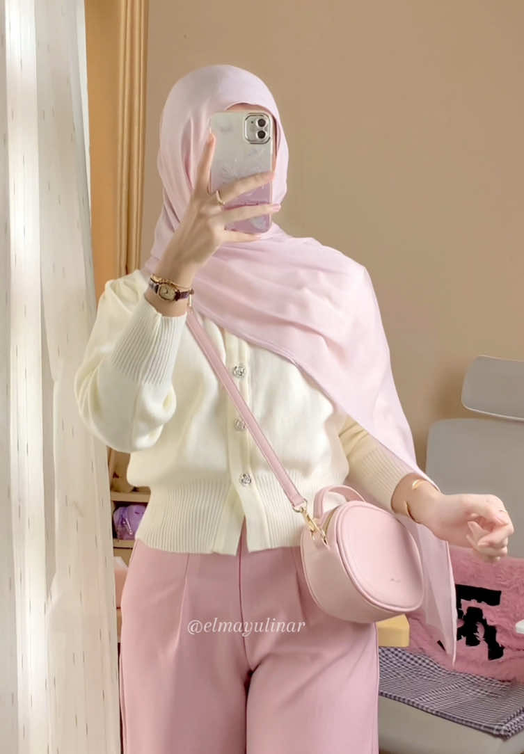 manis banget warnanyaa lucuu😍🫶🏻 #OOTD #celana #celanakulot #celanawanita #celanamurah 