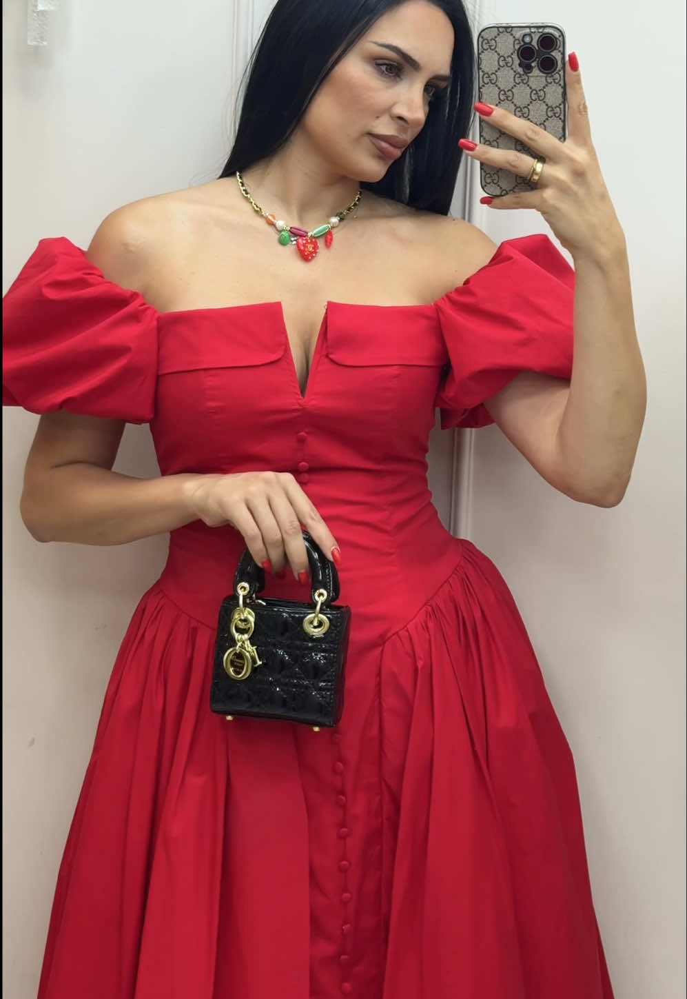 #ლუქი #მოდა2025 #ქალებისთვის #კაბები #სტილი #ქართულიTikTok #OOTD #fashionlook #redress #viralvideo #styleinspo #glamvibes #chiclook #trendalert #georgianstyle #dressup 