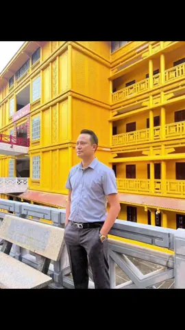 Hãy sống với chính mình