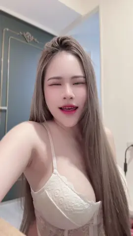 ถ้ากูจะตาย มีสาเหตุเดียว  คือ สวยตาย  เพราะอินั้นมันบอก “สวยตายแหละมึง”🤣 
