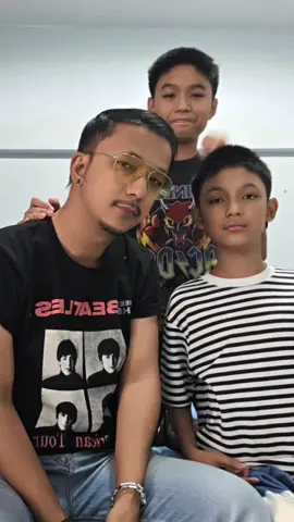 လူပျိုထောင်း #HeLay #DaveChen  #လူပျိုထောင်း #Fyp #viralvideo #trendindsong🔥🔥 