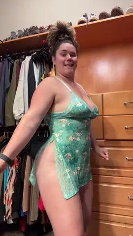 Get that energy rolling today!!!!  #goodmorning #confidence #energy #motivation #woman 