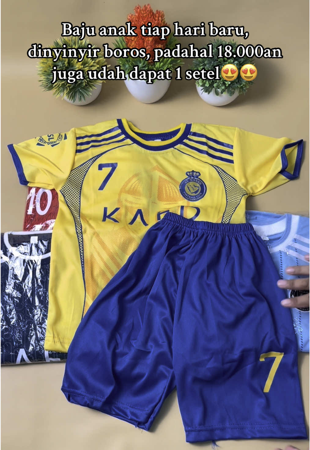 Plissss ini tuh murah dan bagus banget🔥🔥#jerseyanak #bajubola #bajubolaanak #setelananakmurah #timnas #bajuanakmurah 