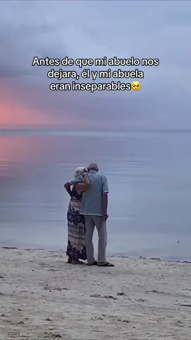 Una vida con ella❤️‍🩹#fotos #recuerdos #novios #parejas #abuelos #familia . . . Este cubo de fotografías es una caja de fotos con hasta 16 imágenes que giran con una manivela. Lo mejor para conservar los recuerdos y memorias con tus seres queridos