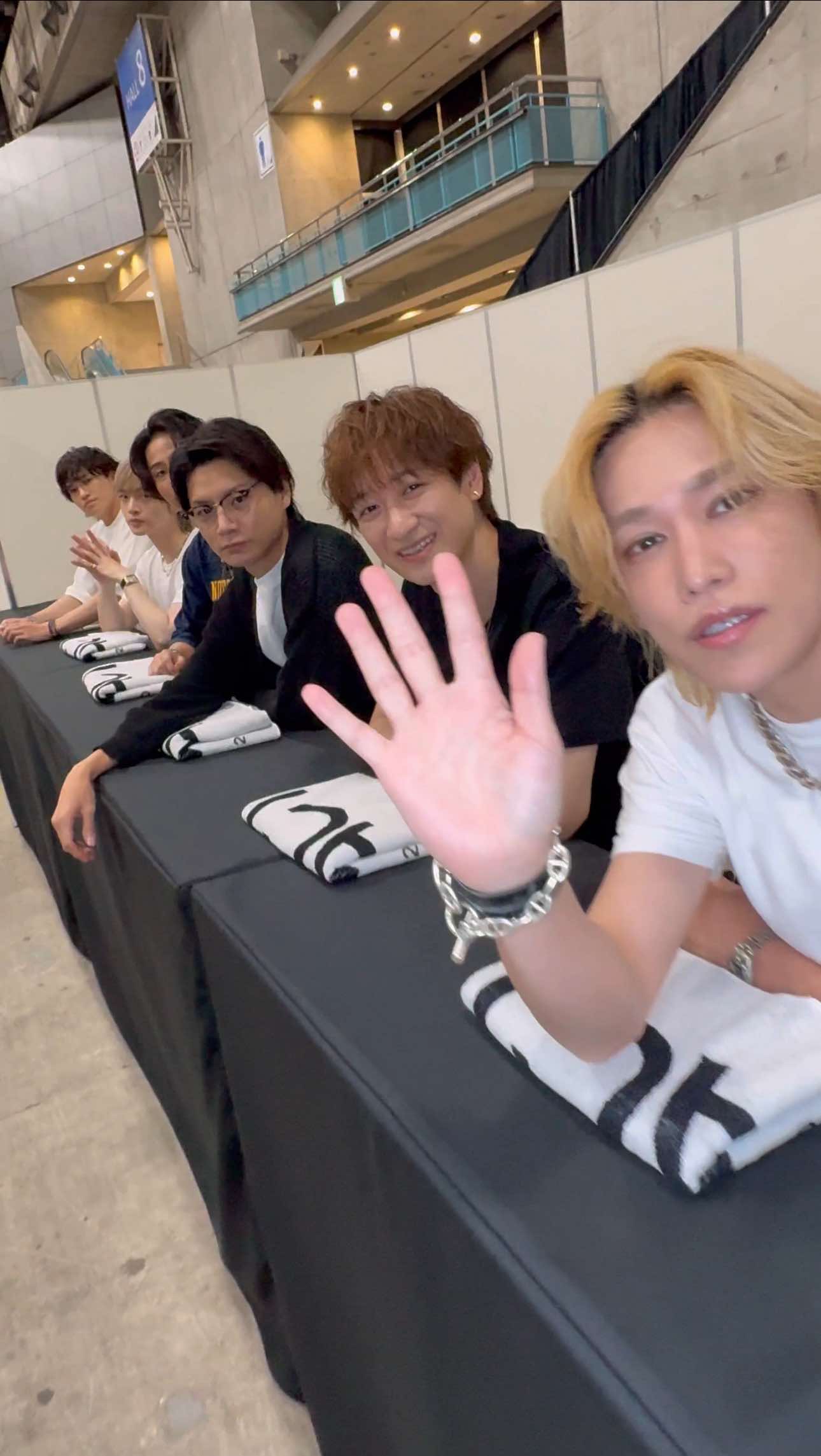 キスマイとハイタッチ🤚🏻 #キスマイTikTok夏期講習中 #千賀健永 #宮田俊哉 #横尾渉 #藤ヶ谷太輔 #玉森裕太 #二階堂高嗣 