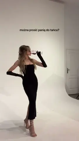 czekam na zaproszenia. 