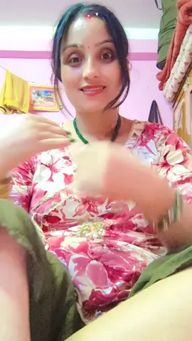 हेलो नमस्ते सम्पूर्ण मेरो गाइस दर्शक श्रोताहरूलाई एकमुस्ट रुपमा नमस्ते मेरो भिडियोलाई लाइक कमेन्ट सब्स्क्राइब सेयर गर्दिनुहोला यदि त बोल्न आउँदैन मलाई त्यति हिजो पनि राम्रो बनाउन आउँदैन। छि राम्रो छैन अपाङ्ग रहेछु भनेर हेला नग नमस्ते bye bye take care miss you र्नुस् है गाइज सबैले माया गर्दिनुस्लाई