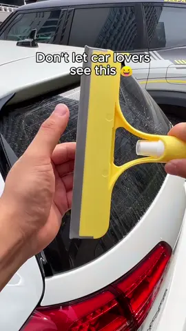 No streaks,no scratches—THIS is how you clean car windows!#3in1squeegeebrush #squeegee #cleaningtiktok #car #tiktok 