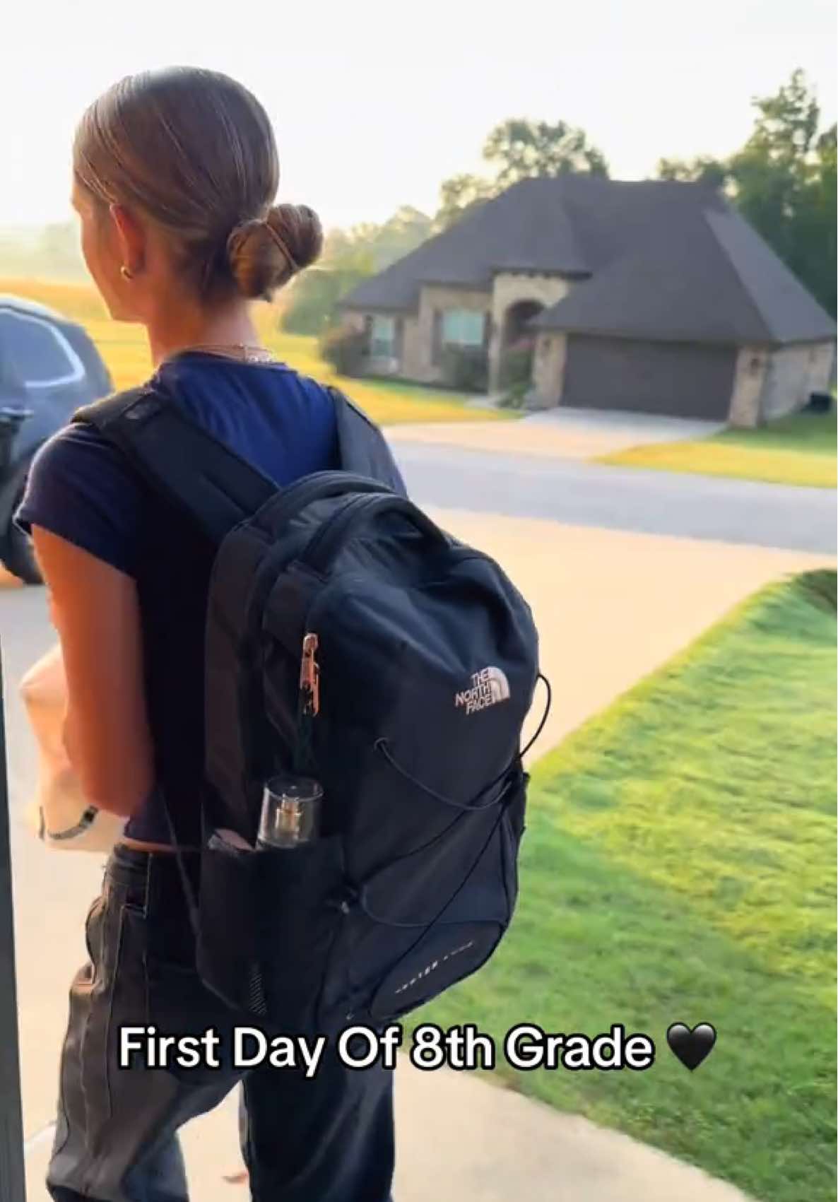 She’s going to be mad but she can’t have a phone at school so let’s see how many likes she can get before 4:15 😂😂😂 #8thgrade #firstdayofschool #fitoftheday @𝓒 𝓪 𝓵 𝓲 🌺  
