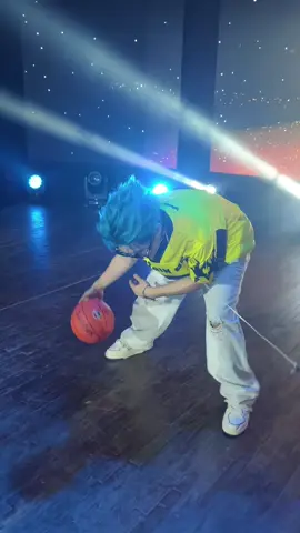 Nghe đồn dresscode cục vàng của tuyển thủ bóng rổ này chỉ mở pre-order tại website của Bandina đến hết ngày mai 05.08 thui 👀  #CAPTAINBOY #CAPTAINBOYENTERTAINMENT #CBE 