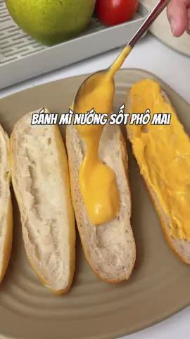 Bánh mì nướng với sốt phô mai này ăn ngon xỉu luôn ý😋 #banhminuongphomai #sotphomai #xotphomaitanzy #reviewanngon #fuongthieungu 