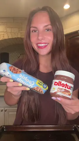 Let’s make Nutella stuffed cookies🤤🍫🍪#nutellastuffedcookies #chocolatechipcookies #dessertrecipe #mukbang #Vlog #asmr 