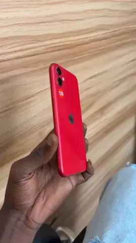 11simple 128g batterie 92% tout nickel très bon prix 🏷️ chez TechShop221 connecté à la qualité 771105164#iphone #venteenligne #senegalaise_tik_tok #viraltiktok #pourtoii #telephone 