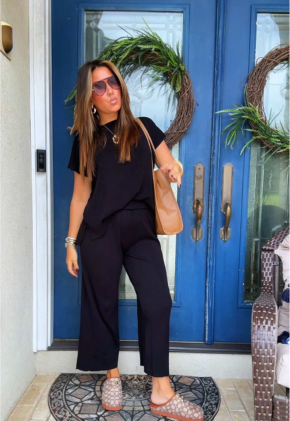 BEST SET FOR EVERYDAY WEAR 🐻🖤 #outfitinspo #outfitideas #OutfitsOfTheWeek #gotooutfit 