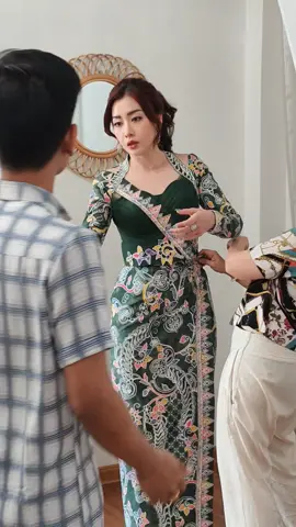 #naychanneltextile #momentatay #Fashiondesigneryoneyone #yuthandartin #myanmartraditionaldress #photoshoot #Vlog 