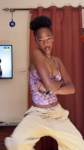 Le flow de ça😫😍🔥Dc:@chrisbrownofficial#pourtoii#dancer#fyp#percer#like#challenge#tiktoksenegal🇸🇳 