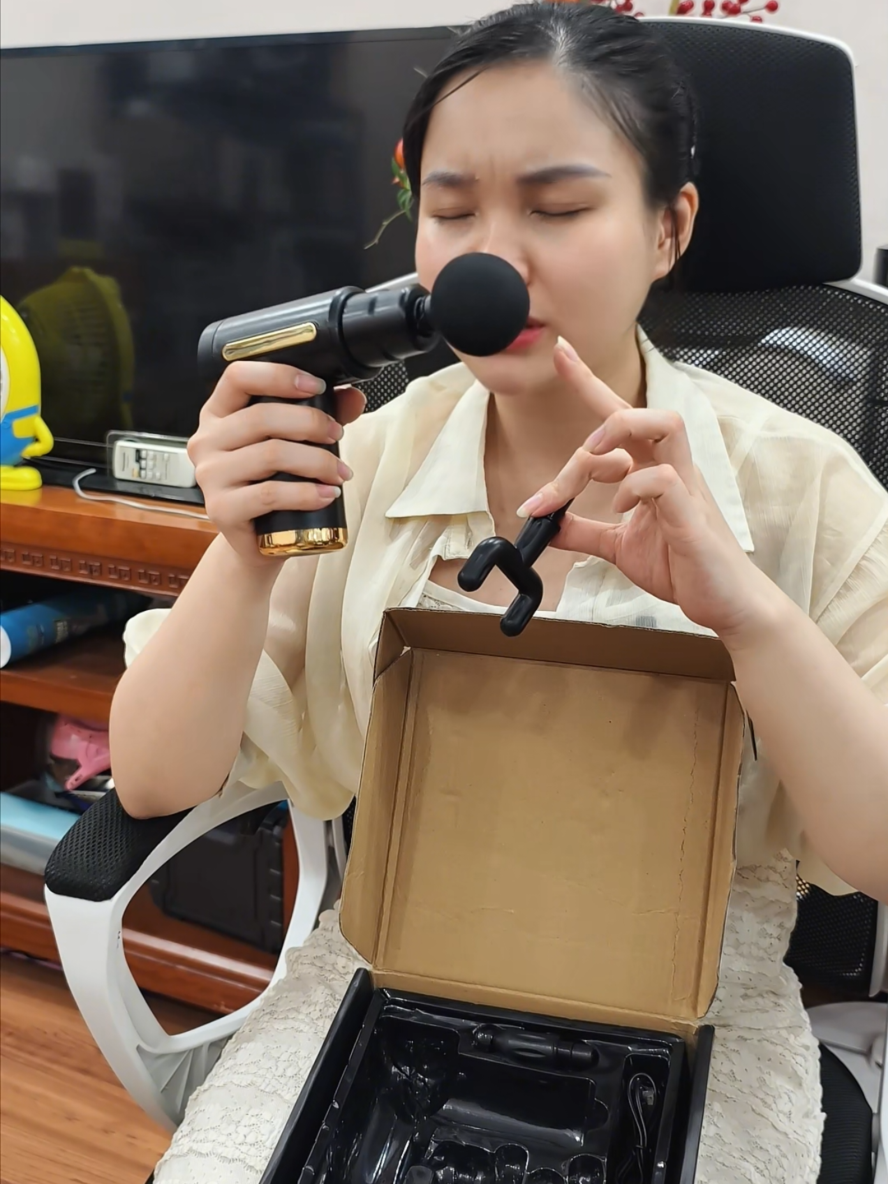 (Loại 1 pin 1200) Máy Massage cầm tay công nghệ AI cảm biến lực nhấn kết hợp 4 đầu 6 lực #maymassage #maymassagecamtay #congngheai #chamsocsuckhoe #gocvanphongcuatien 
