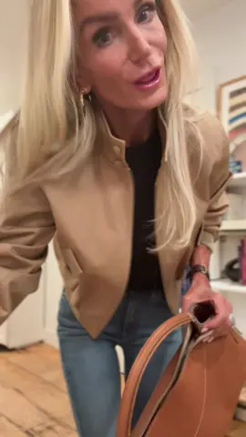 I am loving this jacket and bag, especially as we move towards fall. @FRAME BRAND @Ralph Lauren  #OOTD#ootn#grwm#meeghanmullin#mainlinestyle#mainlinefashion#phillystylemagazine#ralphlaurenstyle#quietluxury #elegantfashion#explorepageclassicfashion#traditionalfashion#whatiworetoday #over40beauty#over40fashion#preppylook 