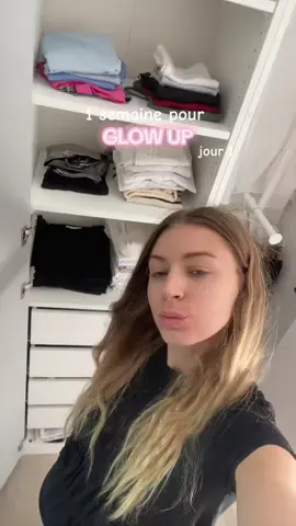 Une semaine pour Glow Up 🐚 Aujourd’hui, pour le jour 1, on tri et on range le dressing 👗 #GlowUp #glowupchallenge #glowupforreal #mindset #motivation #rangement #tri #Vlog #creatorsearchinsights #developpementpersonnel #thatgirl #dressing #vetement #tridressing 