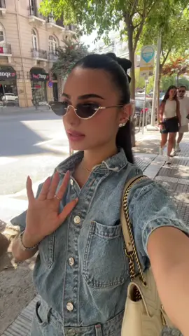 סלוניקי את מהממת 