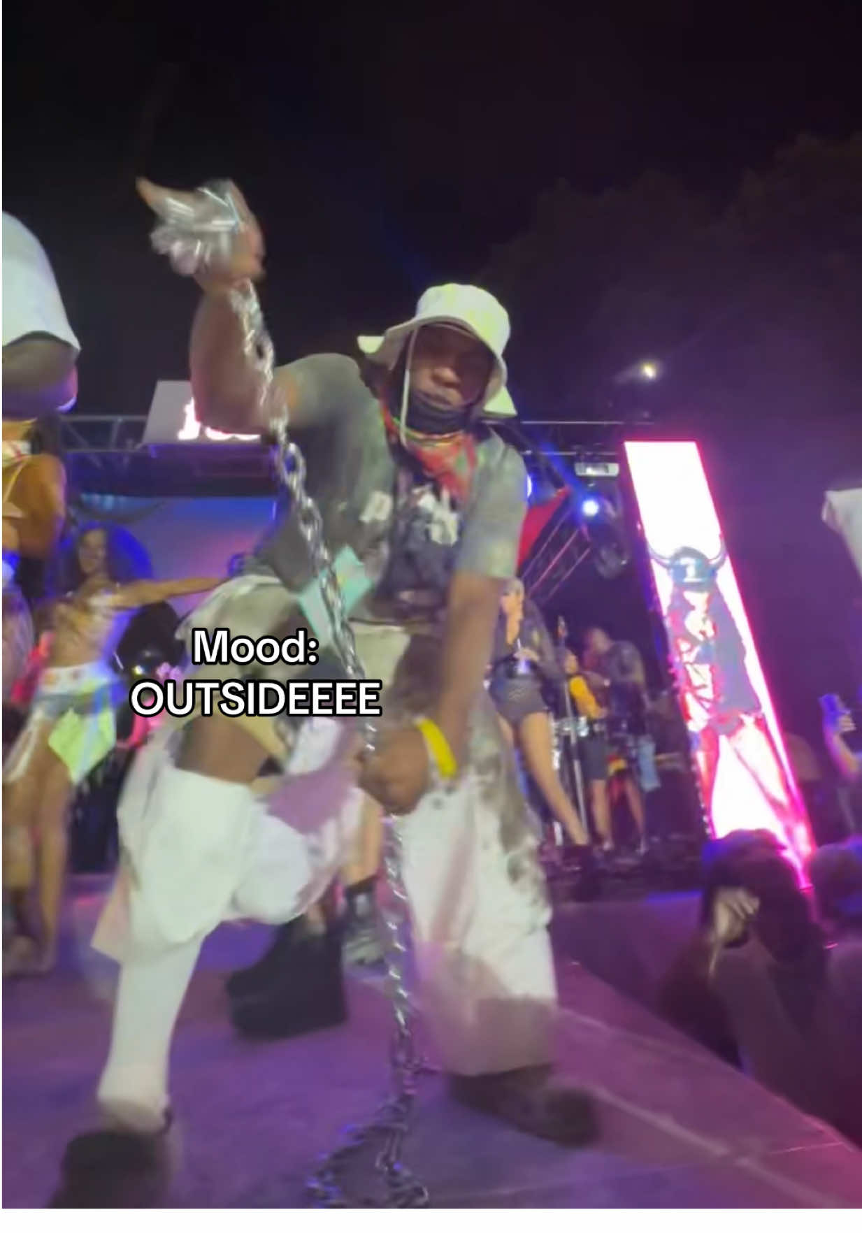 Soca makes me happy!!!  #soca #outsidevsinside #foryou #foryoupage #fypシ゚ #music #party #WeekendVibes #caribana #fete #dancing #vibes #summermashup #lol #relatable #toronto #viral #funny 