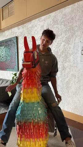 Absolutely #MASSIVE Fortnite Llama right here 