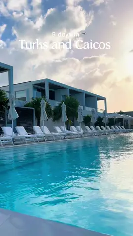 If you're looking for a sign to go to Turks and Caicos, do it! 😍 #travel #turksandcaicos #rockhouse  