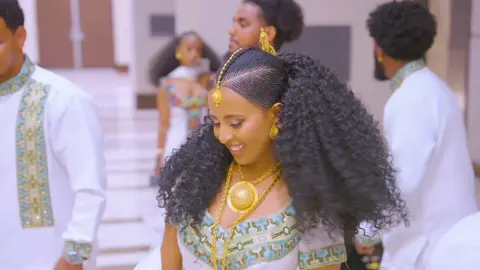 መን ኢኻ ዚ #fentysuperbrandday #forthecukture #eritreancultre #eritreantiktok🇪🇷🇪🇷habesha #eritreanwedding🇪🇷 #realvisionstudio