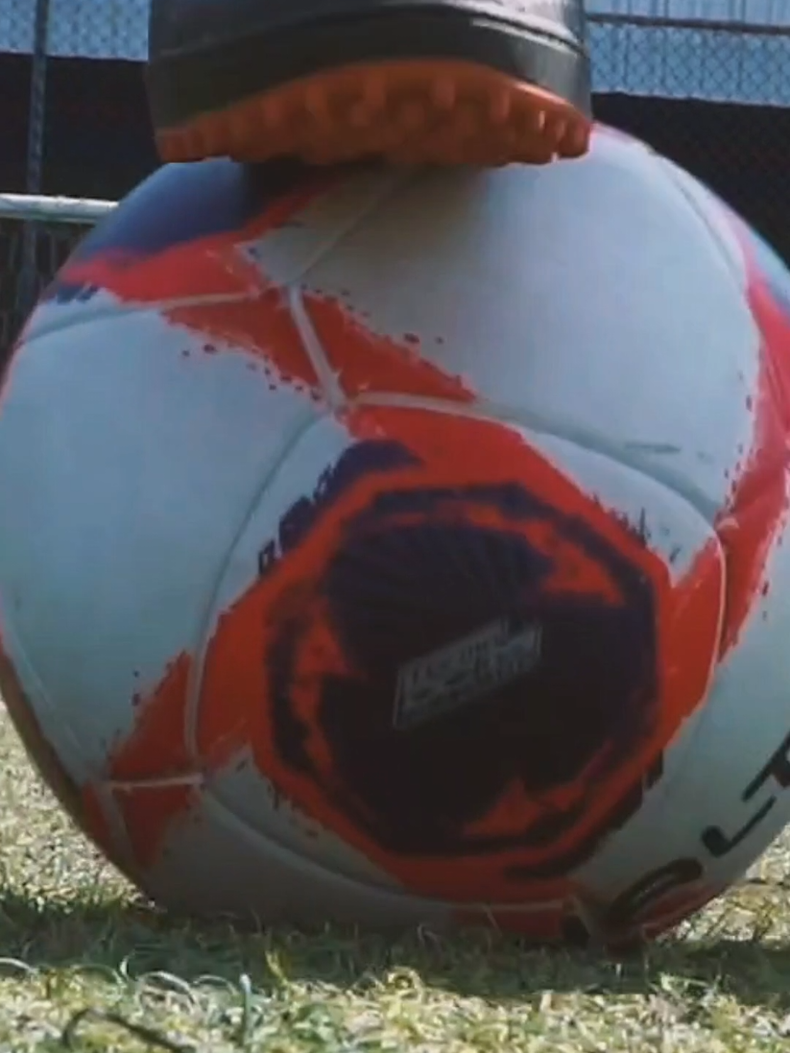 Bola da Pênalti S11 de Campo #bola #boladecampo #boladefutebol #penalti #tiktokshop 
