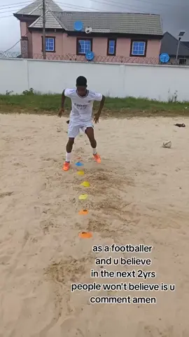 work in silence and let your success be the noise ⚽ #Soccer #football #soccermotivation #footballmotivation #footballtraining 