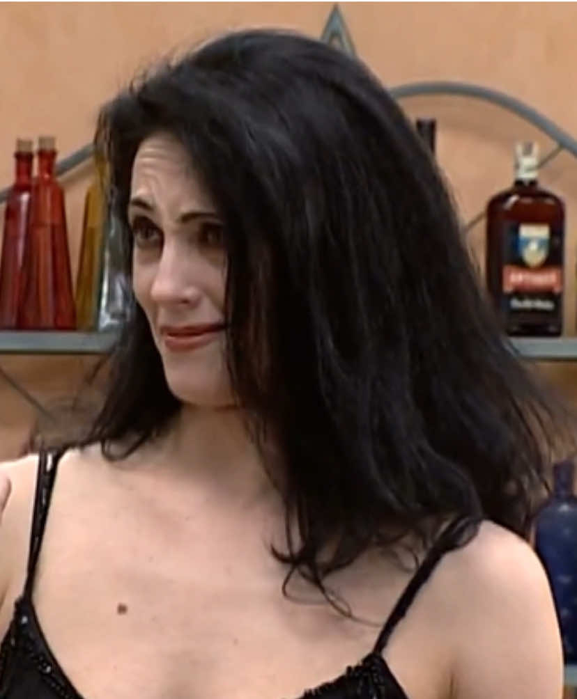 christiane torloni em 📺: sai de baixo — #saidebaixo #christianetorloni #seriegloboplay #globoplay #miguelfalabella #saidebaixoedit 