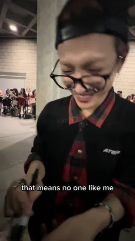 for our gente latino!!!  @ATEEZ_Official we love you sm #ateez #hongjoong #hongjoongateez #ateezsendoff #ateezsanjose #ateez_official_  #kpop 