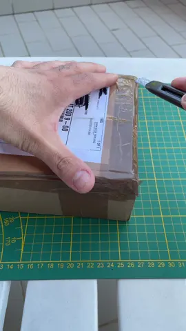 New premium Hot Wheels haul just landed… and this one hits hard. 👀🔥” Watch ‘til the end — did this delivery live up to the hype? #hotwheels #hotwheelspremium #diecast #unboxing #carsoftiktok #164scale 