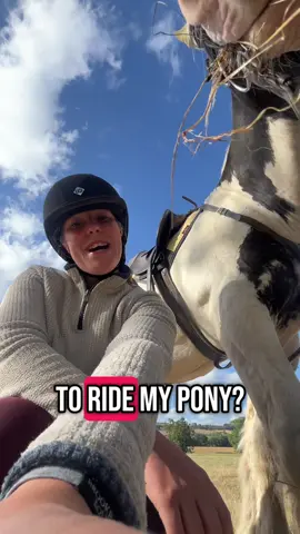 What a windy day! I hope that cup of tea warmed you up after your ride ☕️🐴 #equestrianpov #gallop #ridemyhorse #gopro #canter #equestrian 