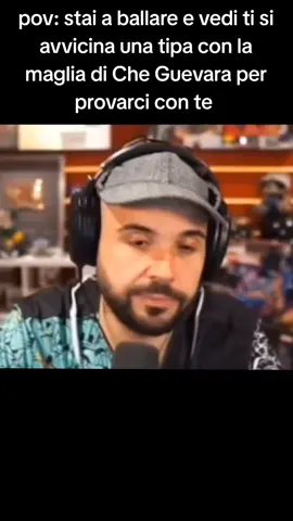 Meglio scappare #perte #fyp #meme #cicciogamer89 #destra 