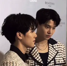 If this isn’t the look of love then I don’t know what is #yinwar #yinyin_anw #warwanarat #thai #wanarat #yinanan 