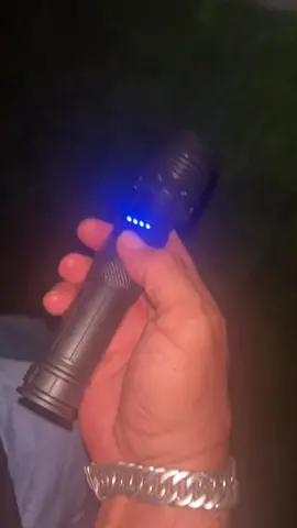Lampara disponible aqui #flashlight #lampara #light #fyp