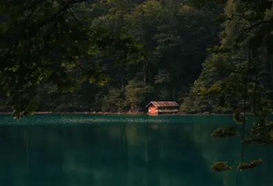 De curvas na estrada a águas tranquilas… tem lugar que parece um sonho. Você pararia o carro pra essa vista? 🌄🚗✨ . . . ⠀⠀⠀⠀⠀⠀ #f#fypv#viagembrasiln#naturezaperfeitat#tiktoktraveld#destinosbrasileirose#estradareall#lugaresincriveisv#viajareprecisom#momentoperfeitod#descobrindoobrasilv#vidadeviajantepaisagensnaturais #naturezabrasil 