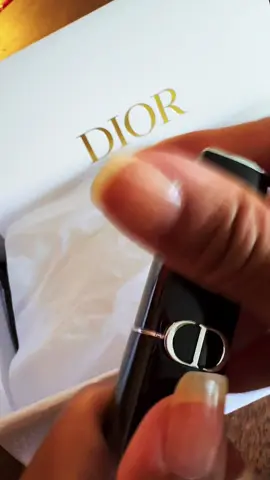 New Dior Beauty Limited Edition velvet finish Rough Dior lipstick in 781 “shocking pink” #lipstick #diorbeauty #velvetlipstick #lips #BeautyTok #beauty