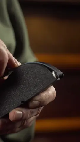 Handmaking a leather Apple Watch strap from scratch – smooth, clean, and built to last 💪🔥 #leathercraft #applewatchband #handmadewithlove #DIYAccessories #leatherwork #crafttok