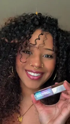 thank you @Fenty Beauty @Fenty Skin for sending me goodies and your new Gloss Bomb! this bi+ fem approved ✨ #gifted #fenty #lipgloss #fyp #makeup 