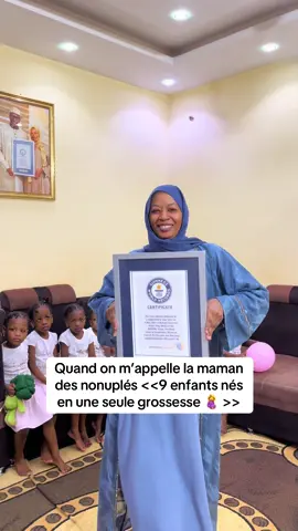 Record du monde en main et 9 raisons de sourire chaque jour Mansh Allah #nonuples #nonuplets #humour #mumlife #guinnessworldrecords 