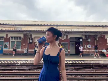 idk i thought it was cool #fypppppppppppppp #relatable #trending #viral #cinematic #fyp #pretty #train #london #cinematography #landscape #asian #trend 