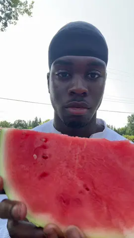 0/10 watermelon how do ppl enjoy this?!?? #fyp #funny #jokes #racist #black #darkhumour 
